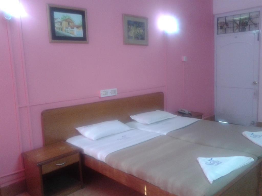 Colva Residency Hotel Room photo