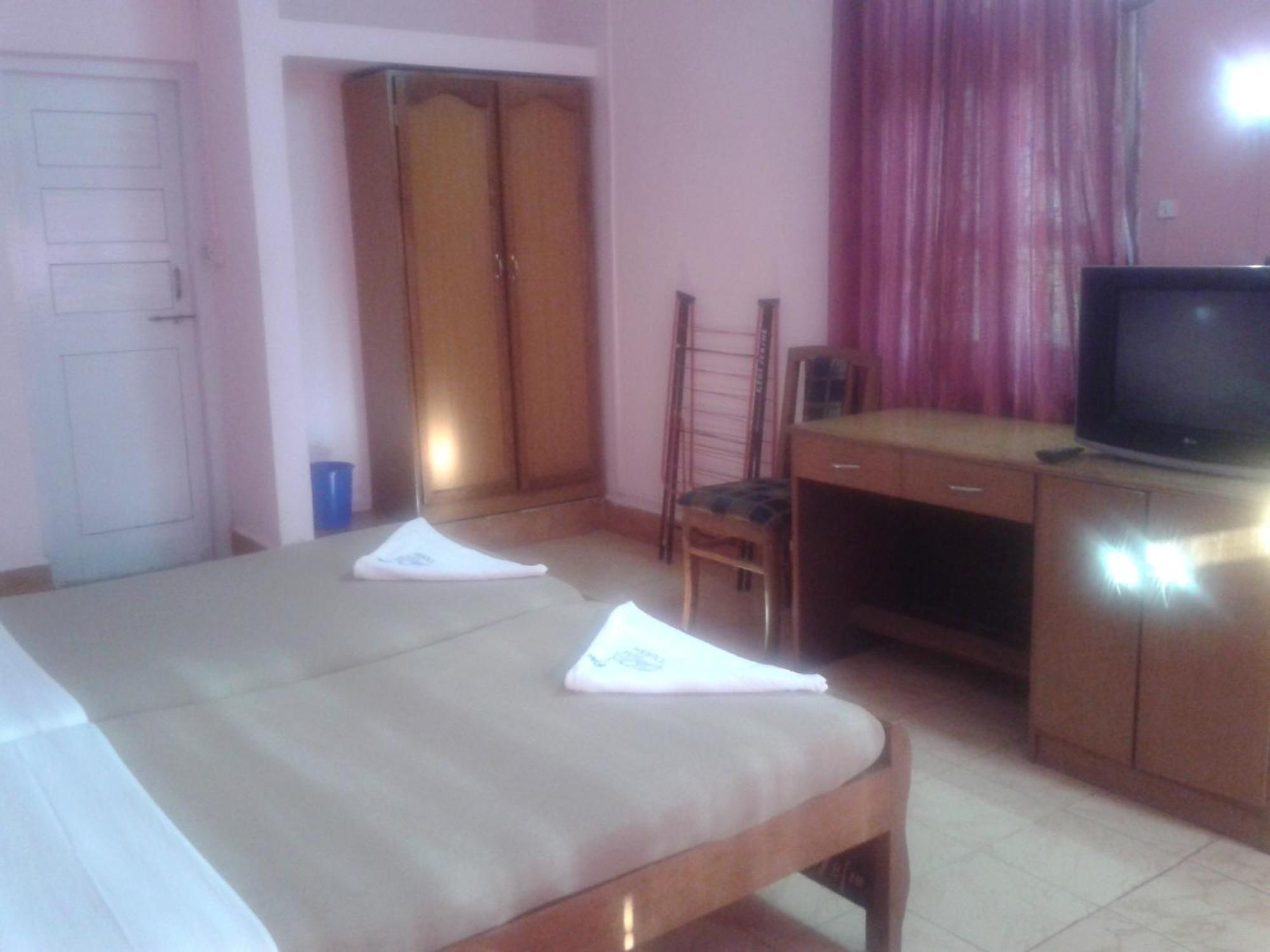 Colva Residency Hotel Exterior photo
